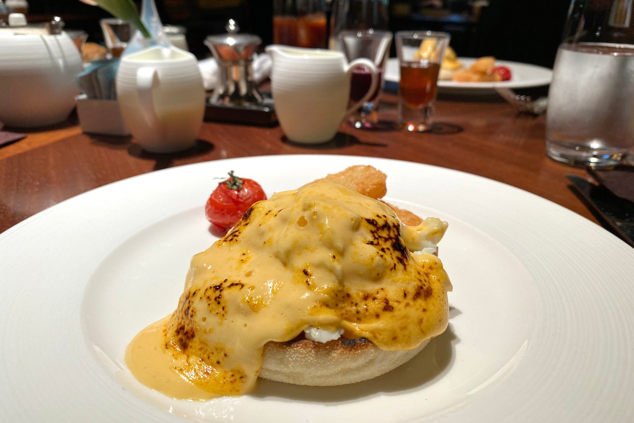 Made-to-order eggs Benedict. Ritz-Carlton, Kyotto