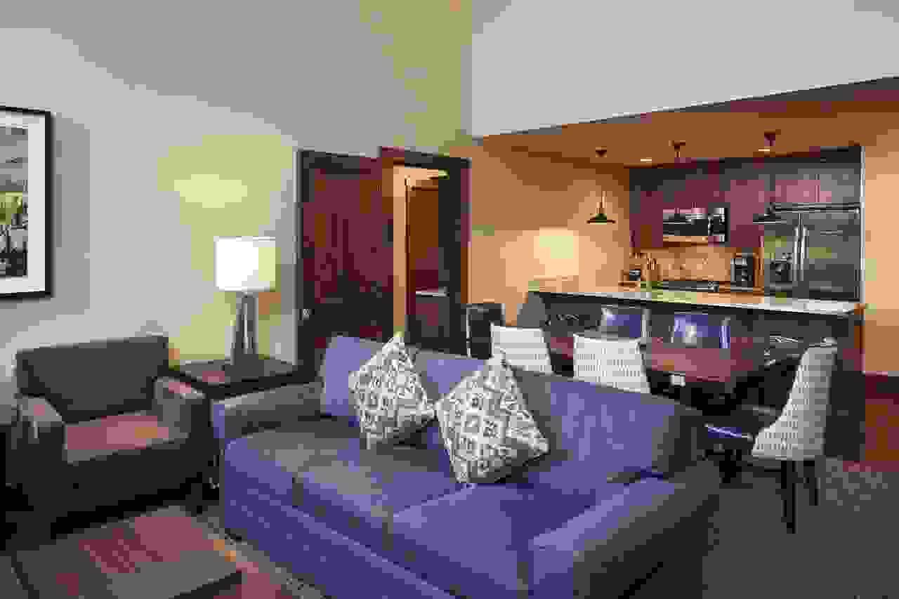 Sunrise Lodge by Hilton Grand Vacations Club (photo courtesy of Booking.com)