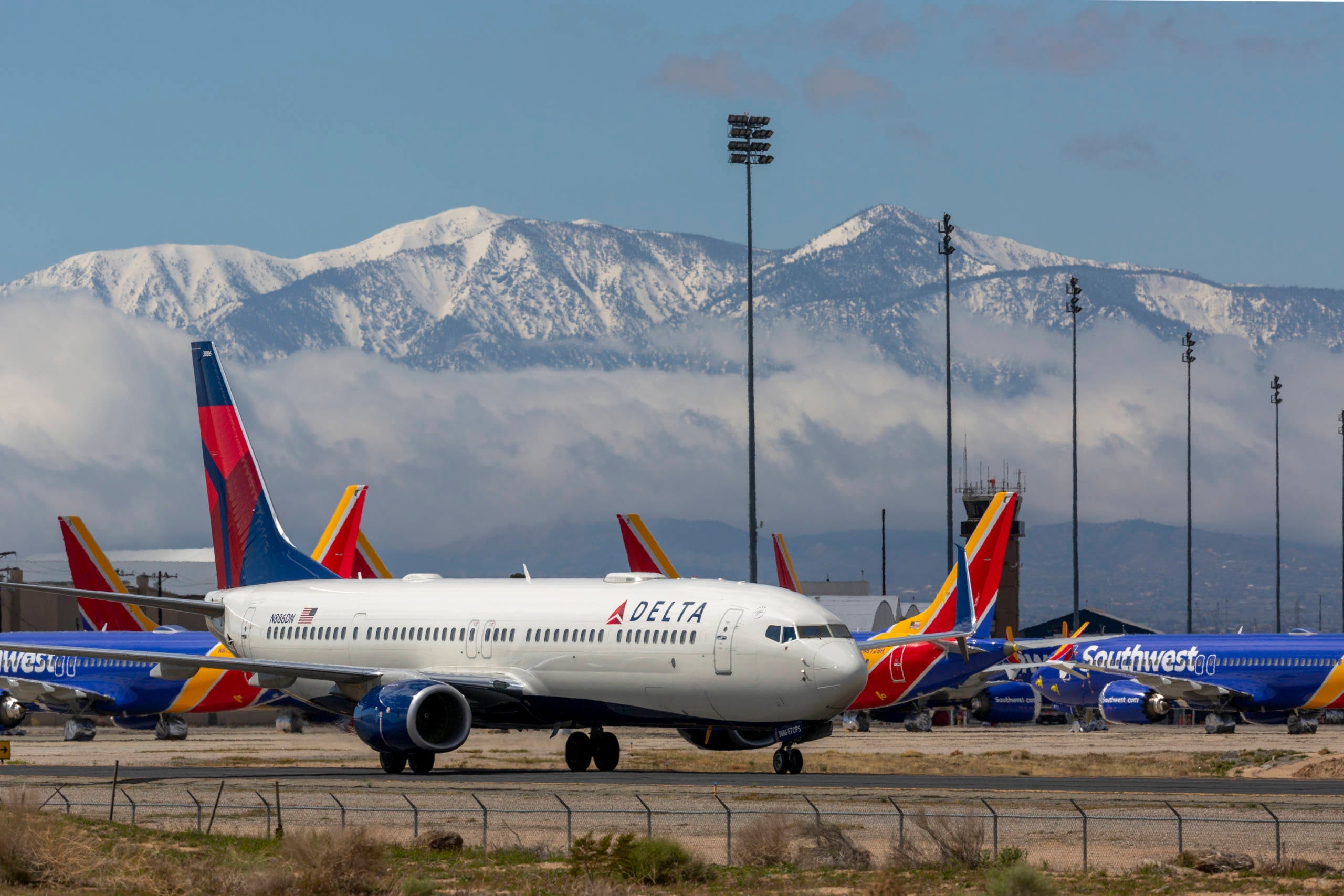 Airlines Park Planes