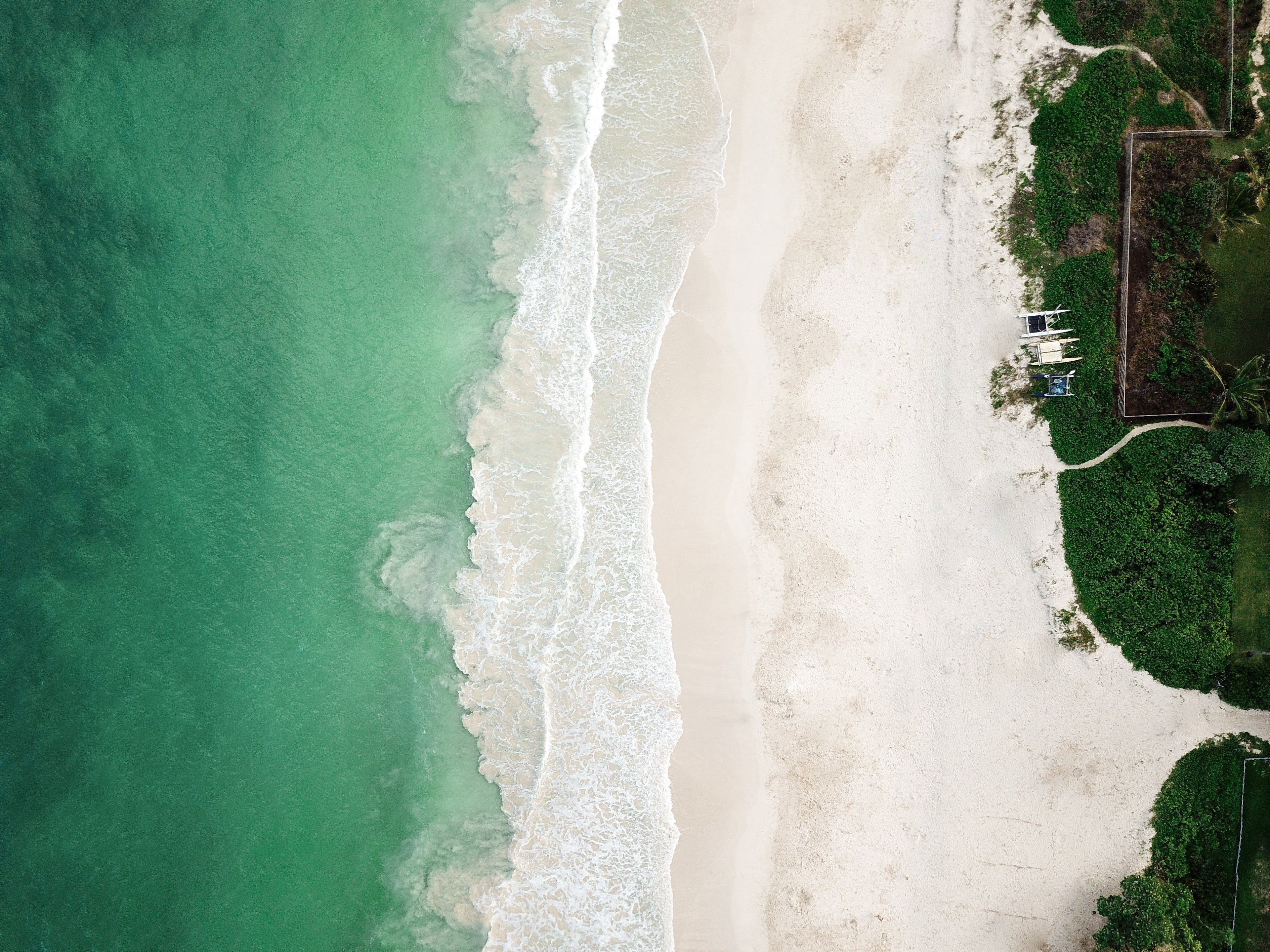 Kalama Beach Park in Kailua, HI. (Photo by Michael Olsen/Unsplash)