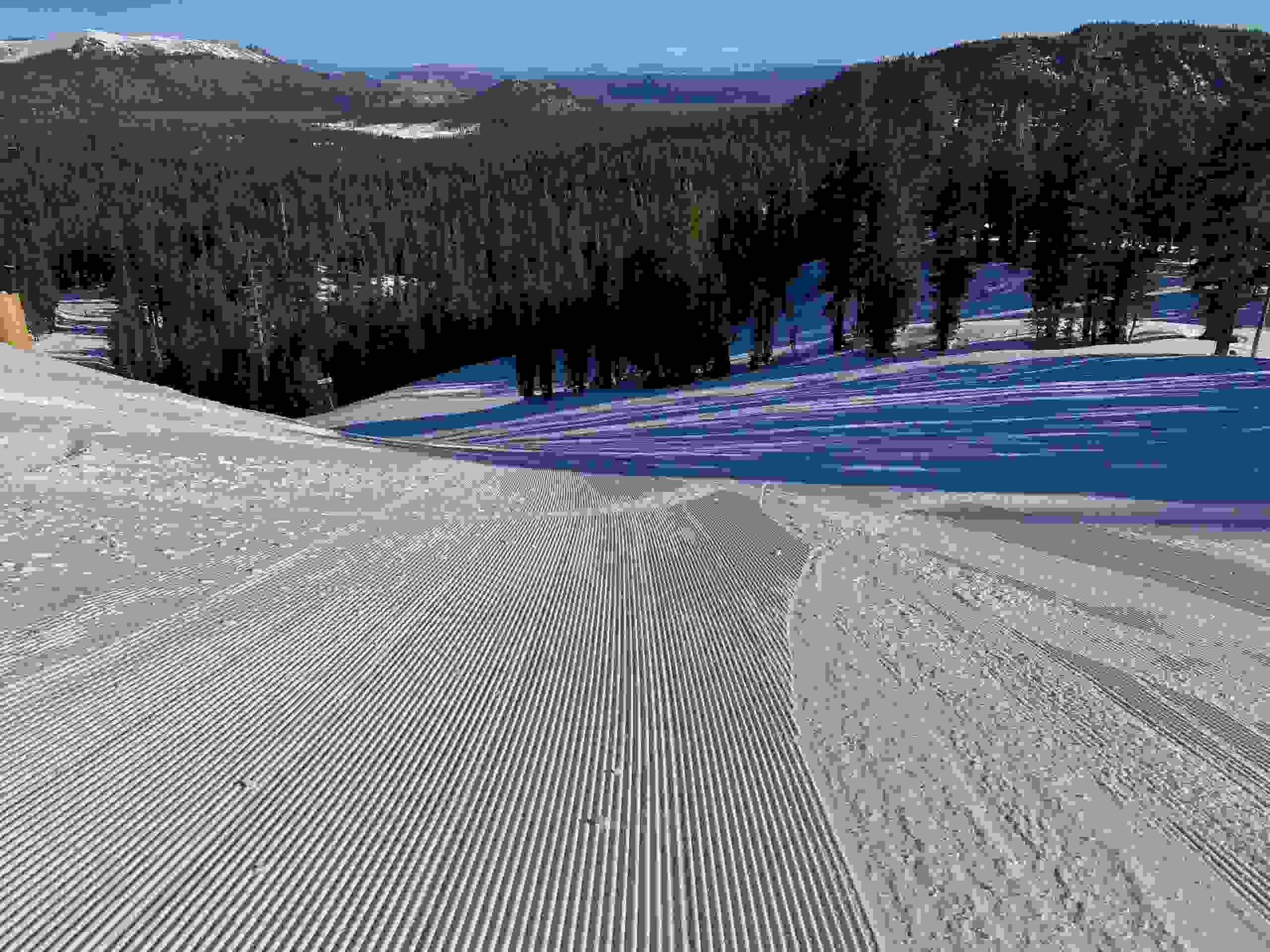 Skiing in Mammoth in mid-March (Summer Hull/The Points Guy)