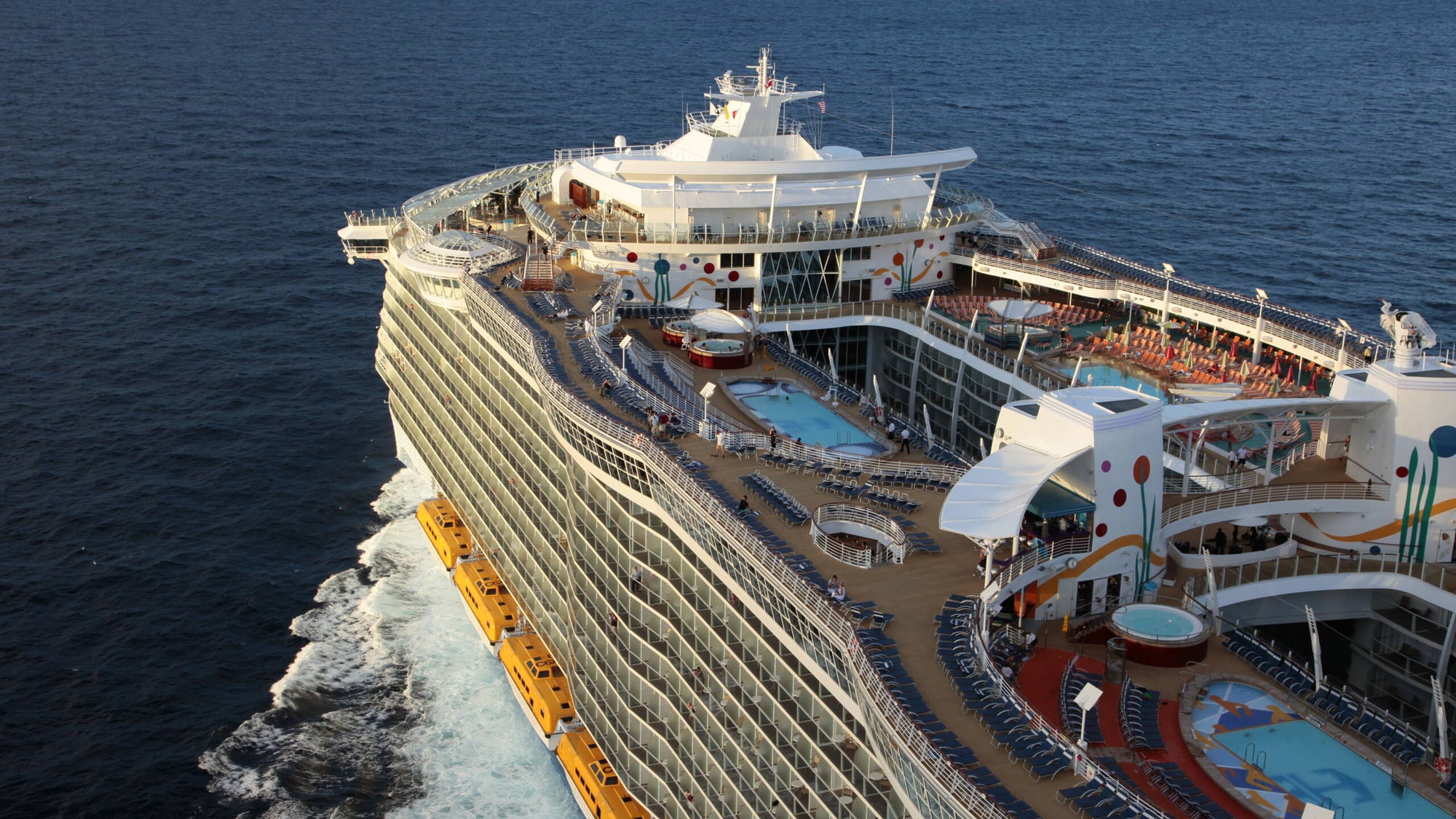 The 7 classes of Royal Caribbean cruise ships, explained - The Points Guy, image size:2000x1125