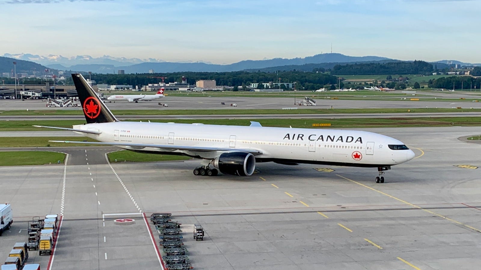 Air Canada Boeing 777 ZRH Zach Griff