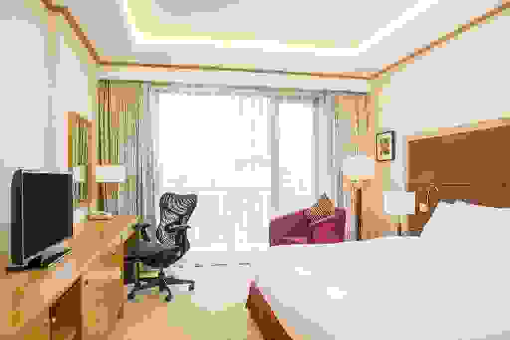 Photo courtesy of Booking.com