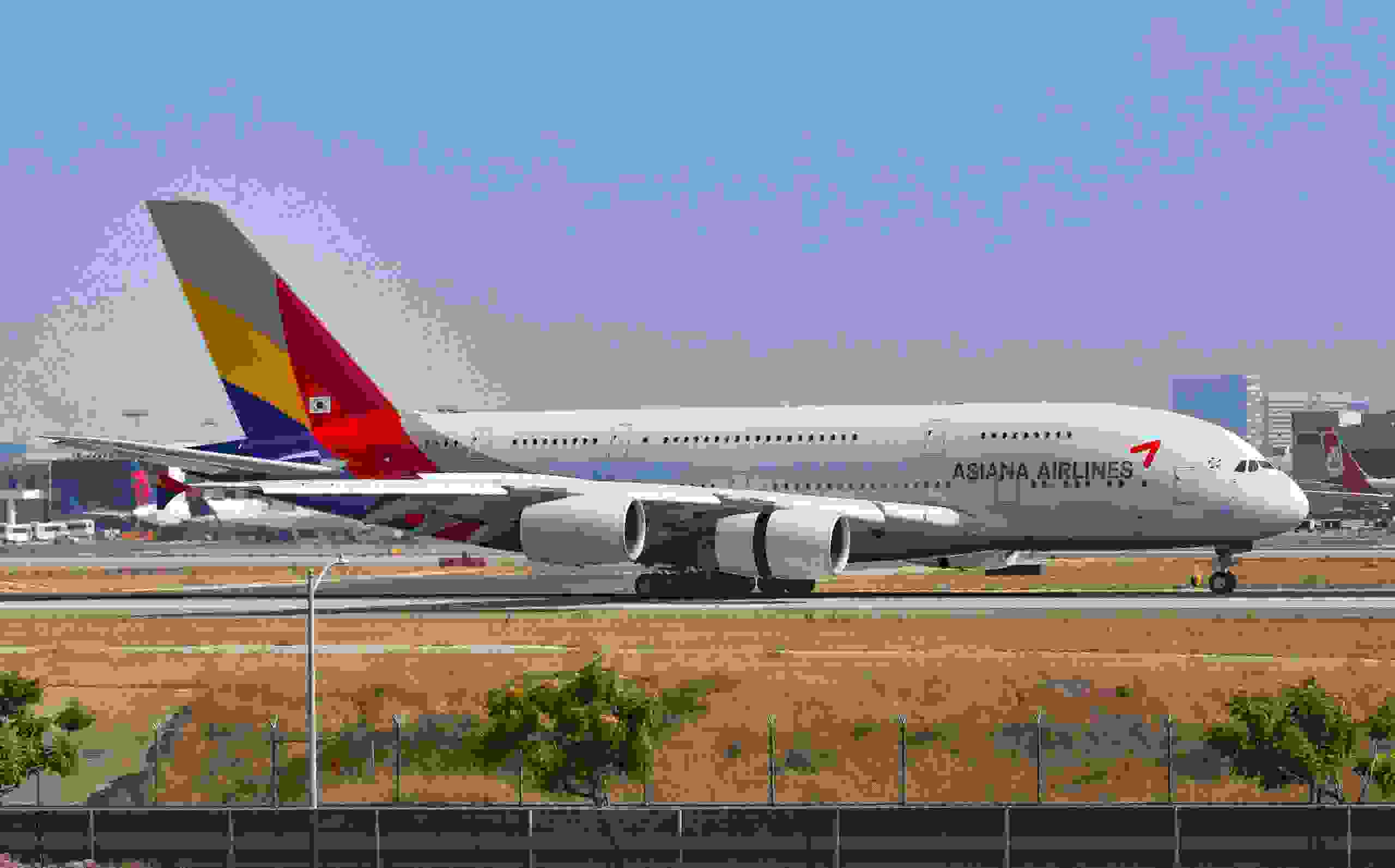Asiana Airlines Airbus A380 at LAX