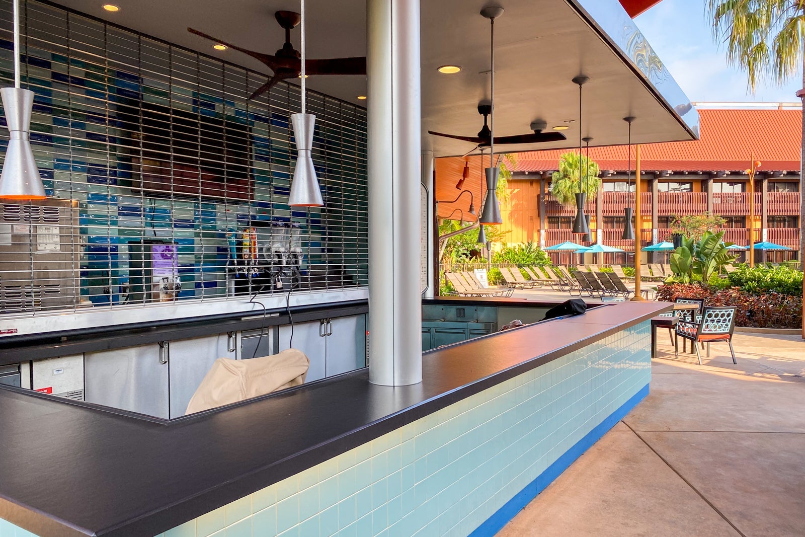 poolside bar