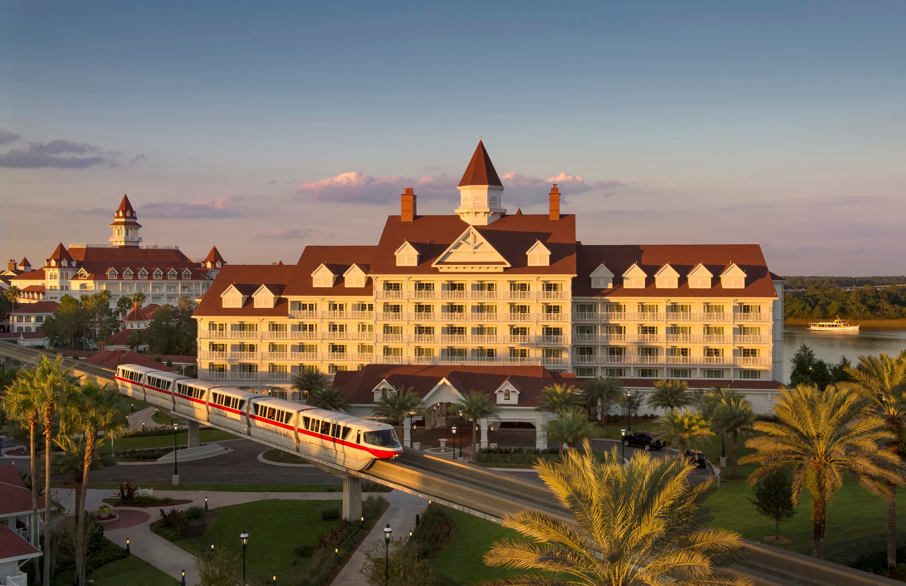 WDW - Grand Floridan - monorail