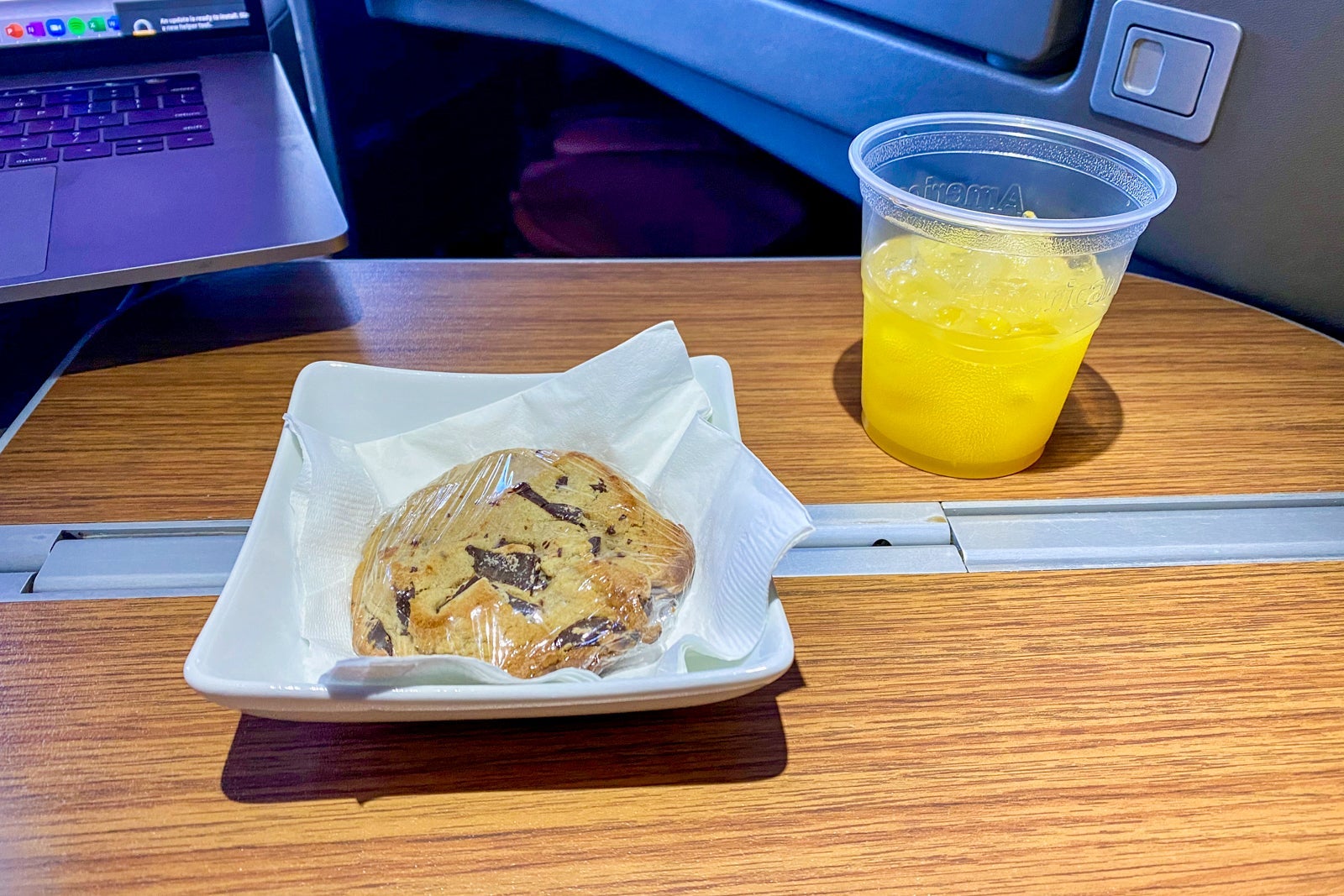 Pre-arrival cookie service remains