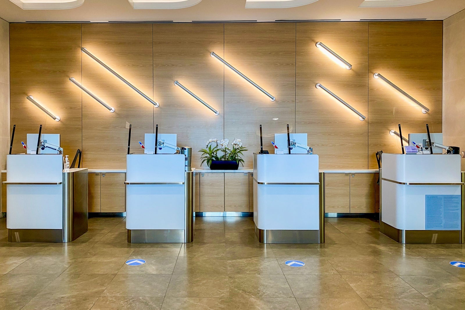 LAX Admirals Club (Photo by Chris Dong/The Points Guy)