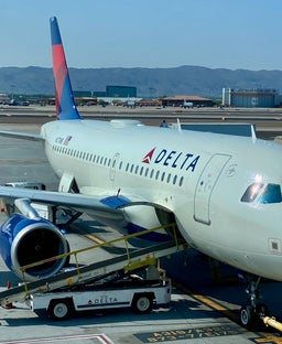 Delta plans new flights from Los Angeles to 'Hollywood North'