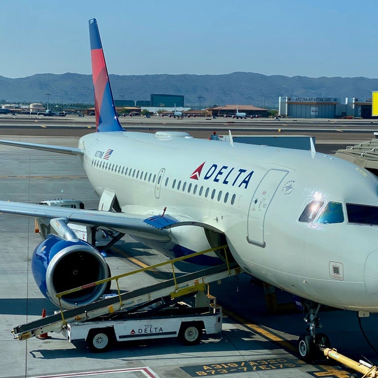 Delta plans new flights from Los Angeles to 'Hollywood North'
