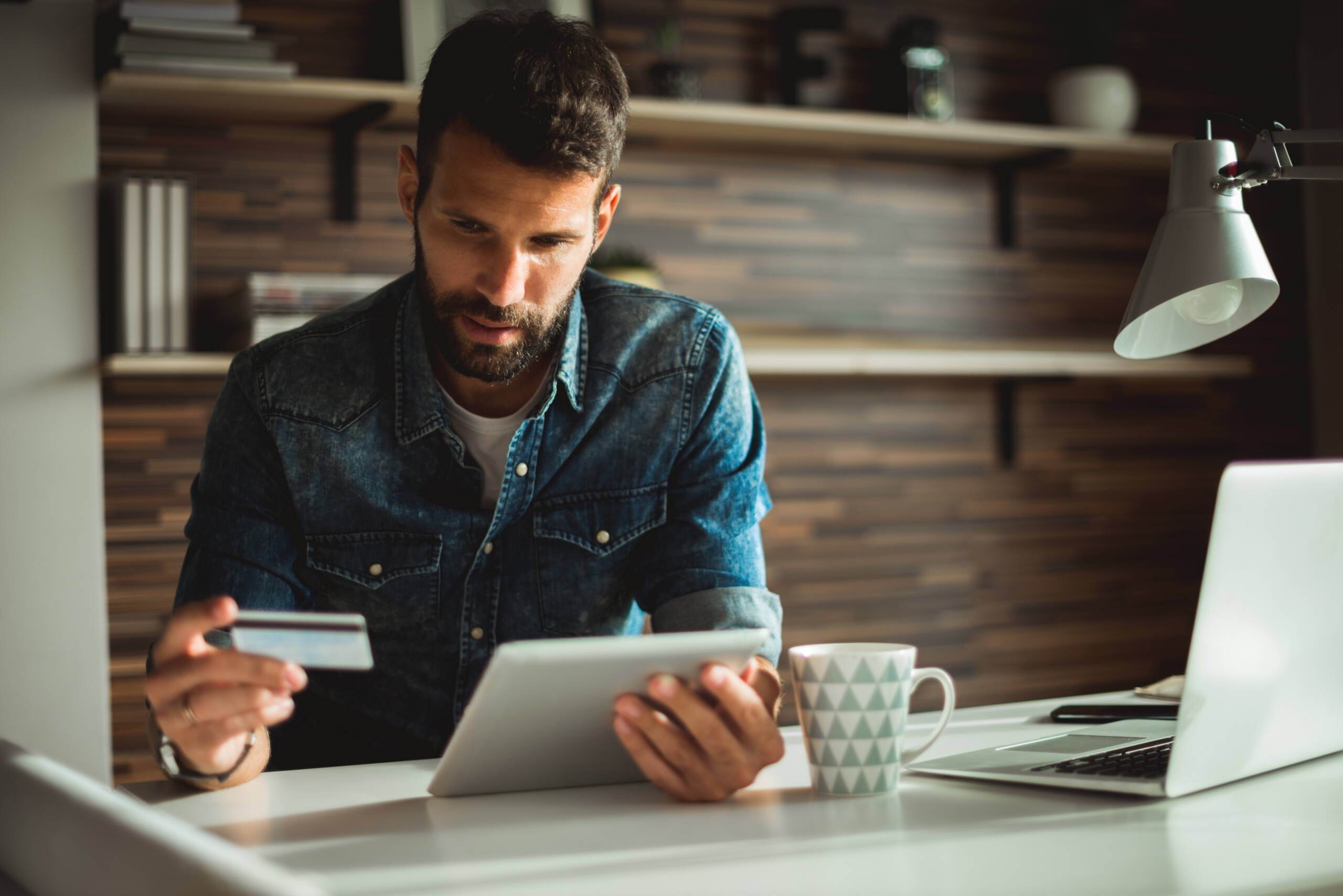 How to save your credit score after a late payment