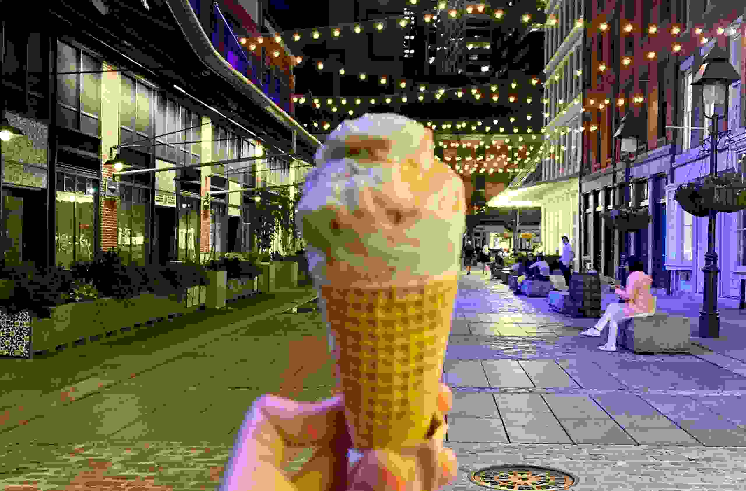 Ice cream in South Street Seaport