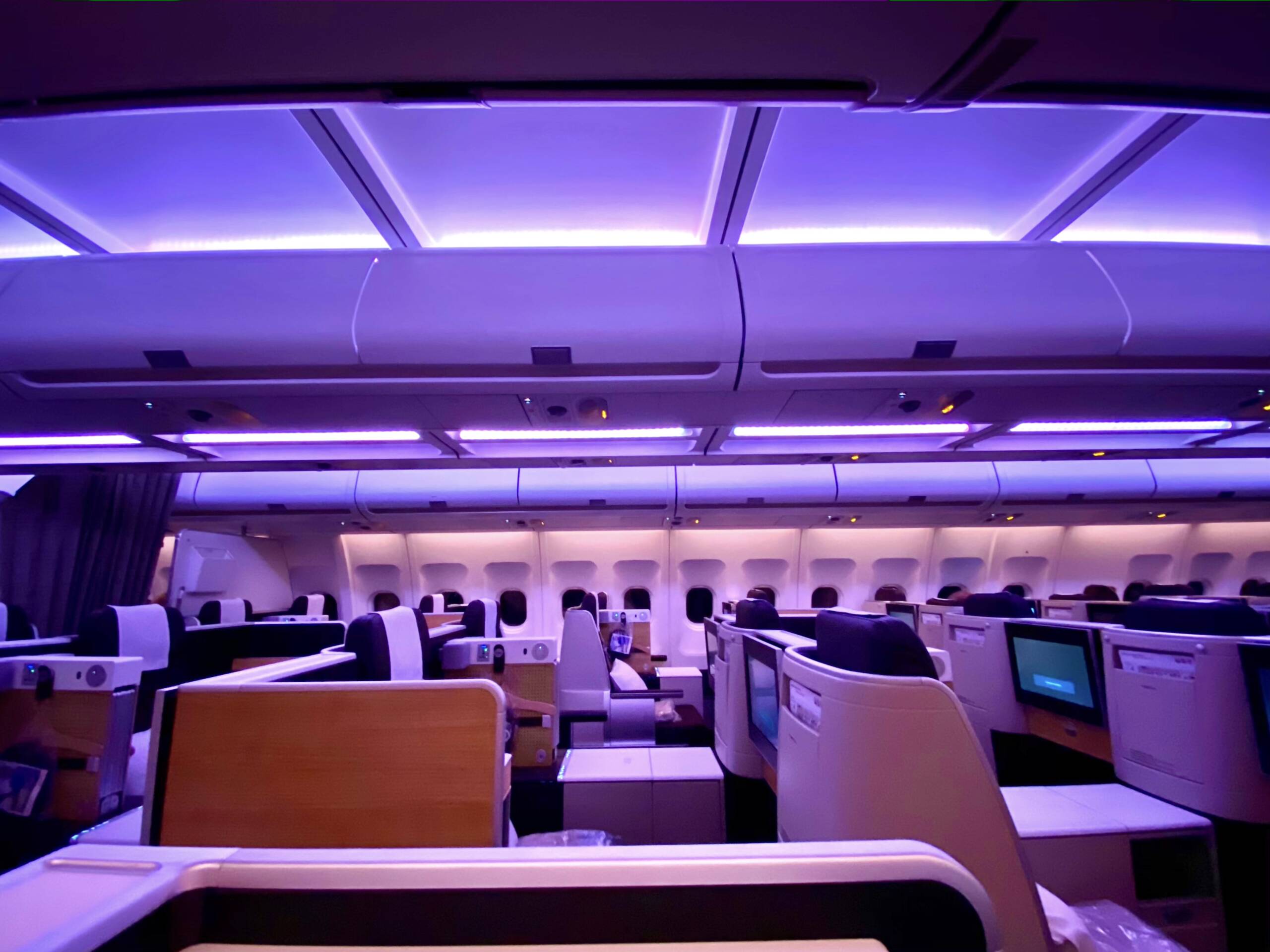 Swiss A340 Business Class Cabin