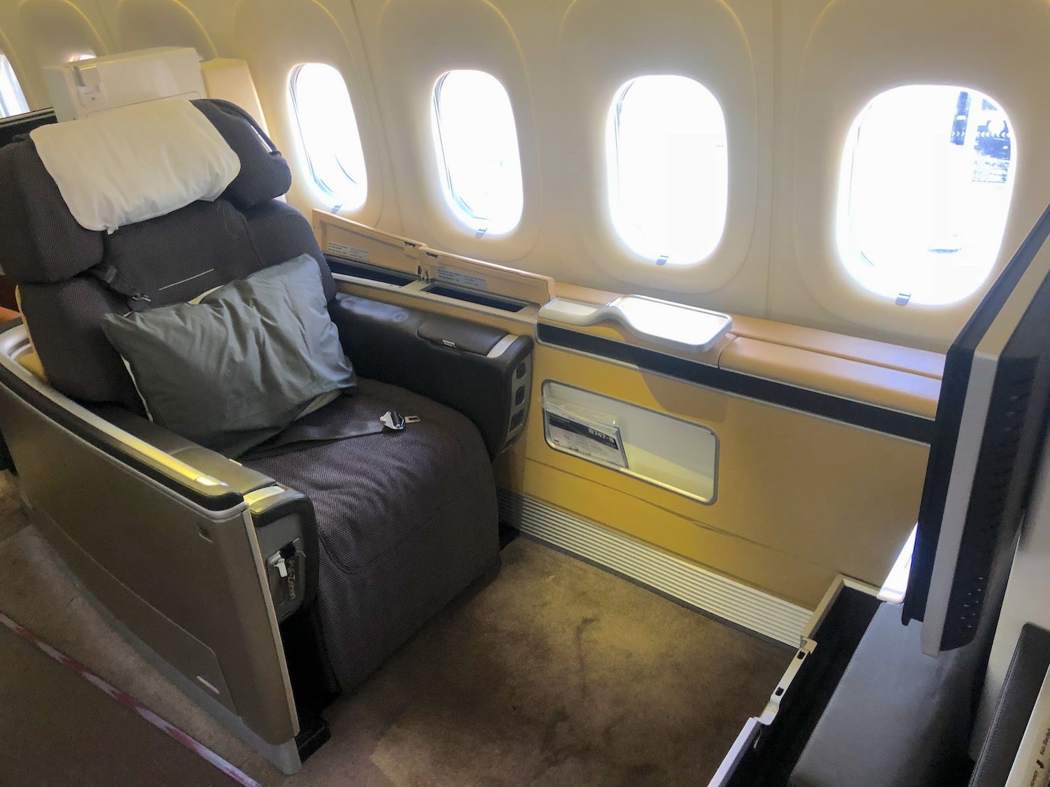 Lufthansa 747-8 First Class