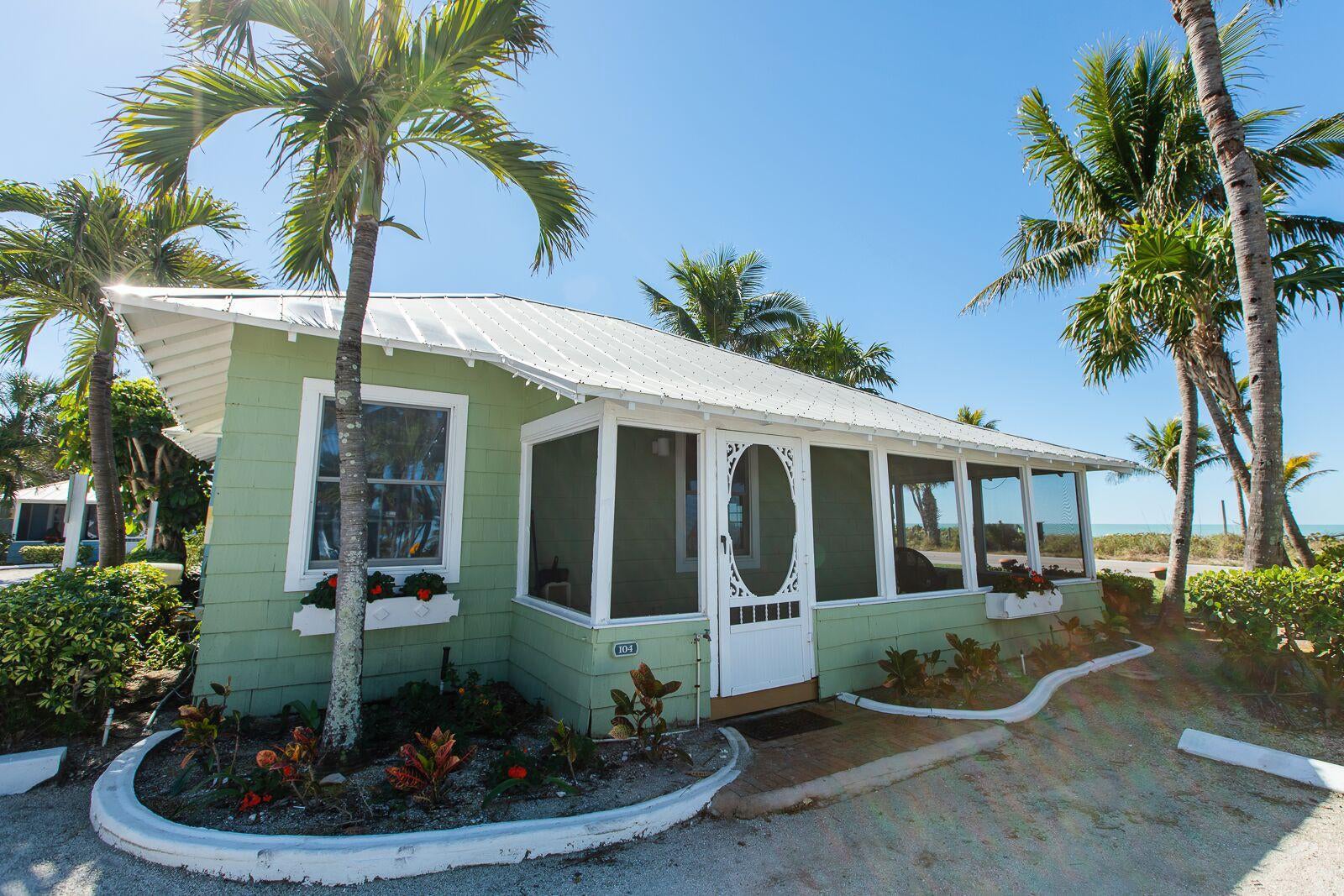 'Tween Waters Island Resort & Spa cottage on Captiva