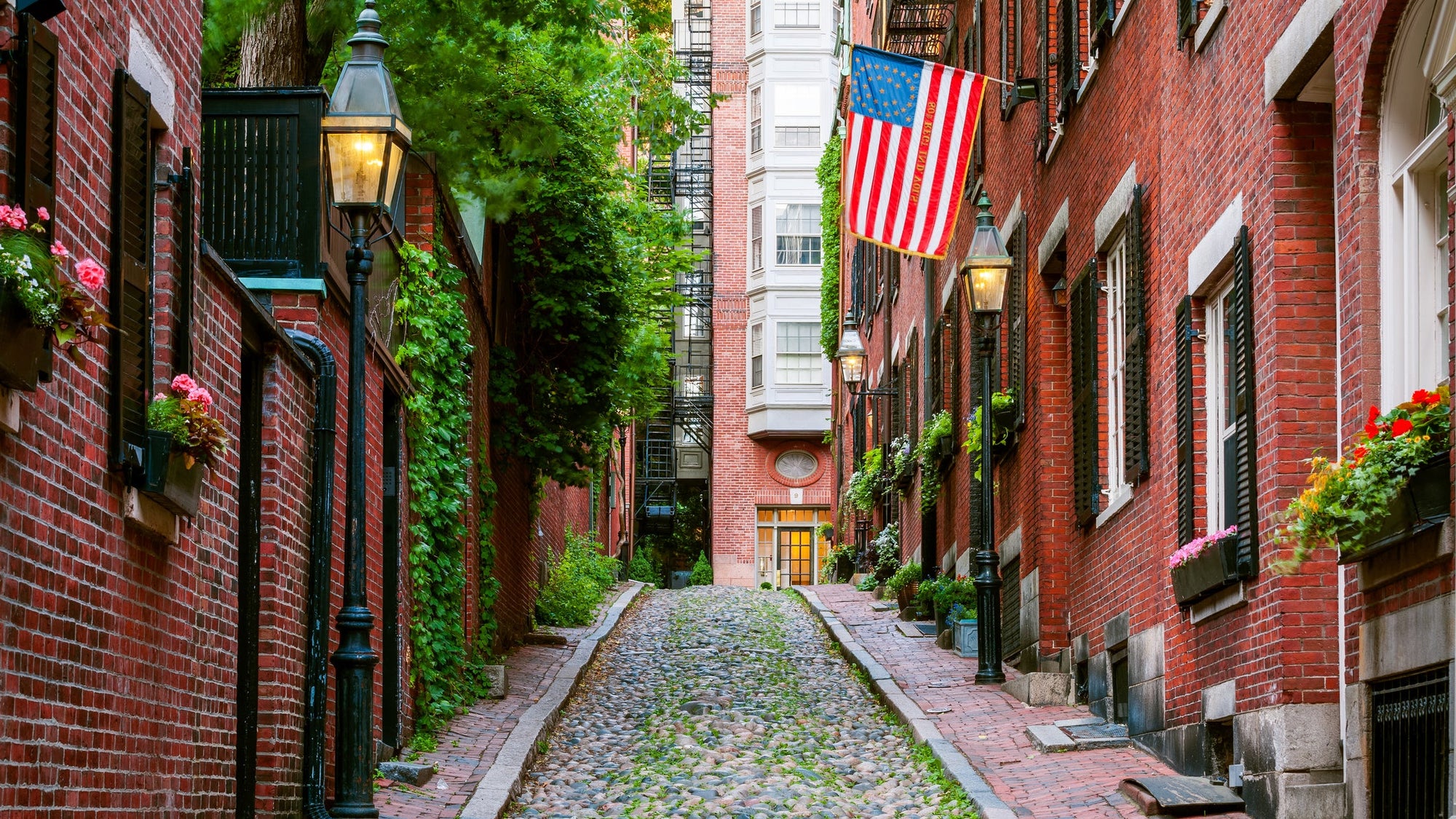 Red Brick, Acorn Street, Boston, Massachusetts, America