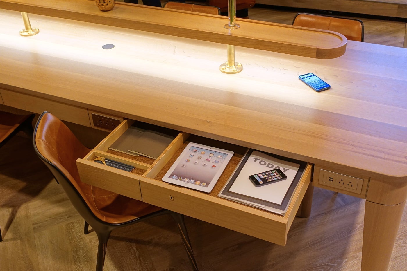 Sheraton locking drawers