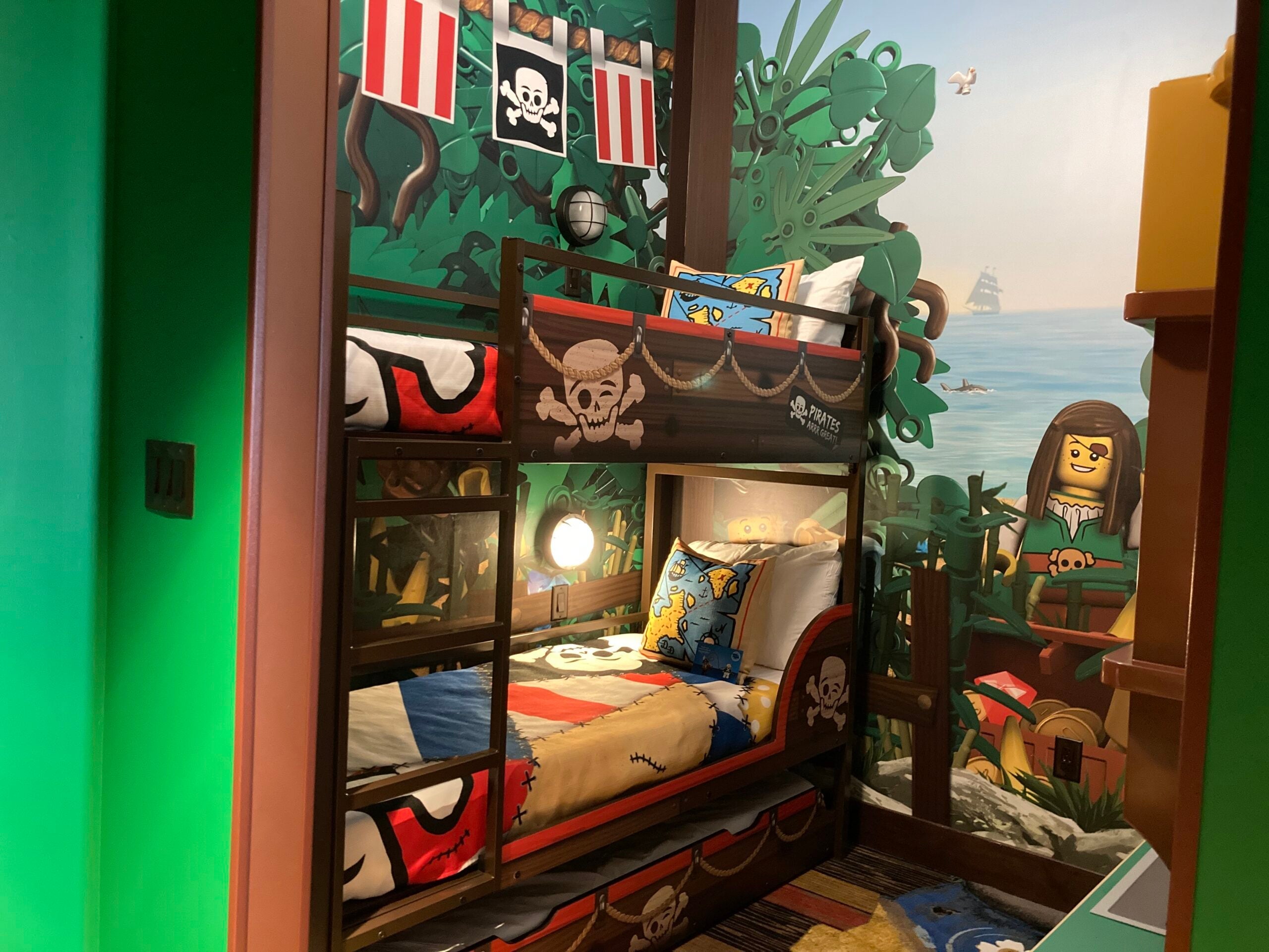 The bunk beds at Pirate Island Hotel at Legoland Florida