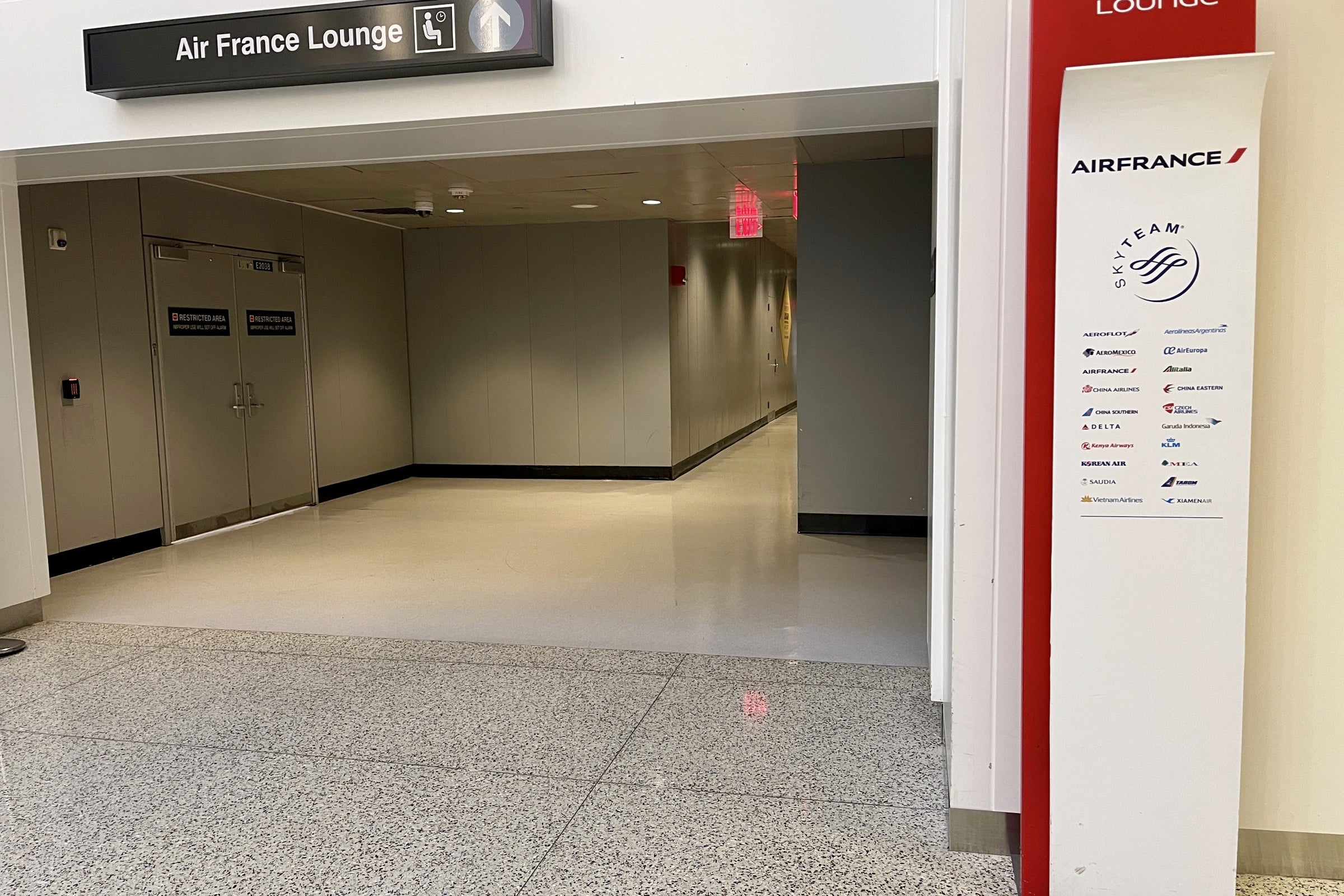 Air France lounge enterence at BOS