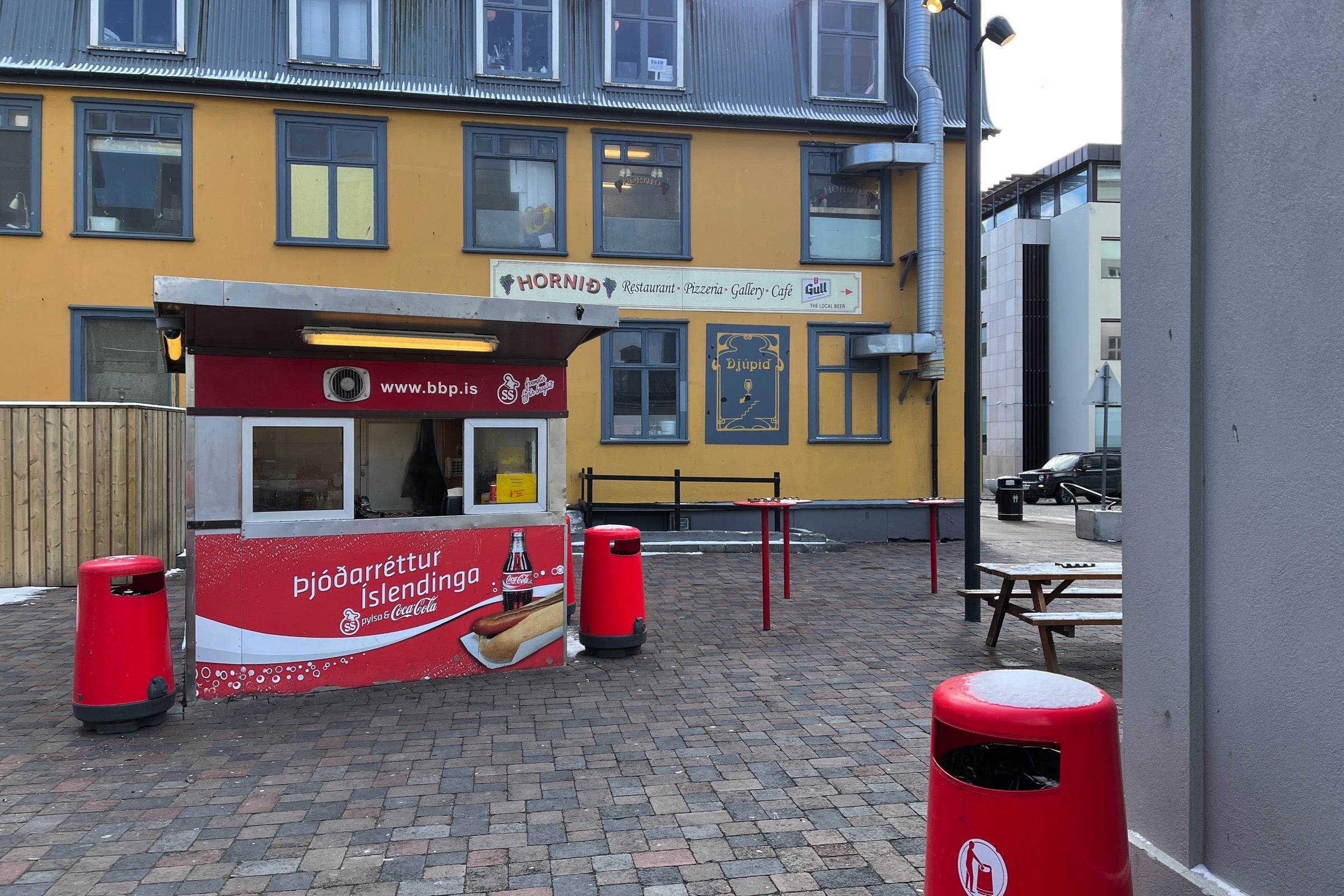 Icelandic hot dog stand