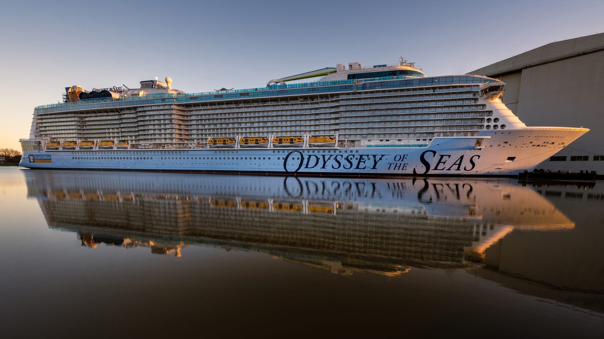 Royal Caribbean passes Carnival to have the world's largest cruise ship  fleet - The Points Guy, image size:2000x1125