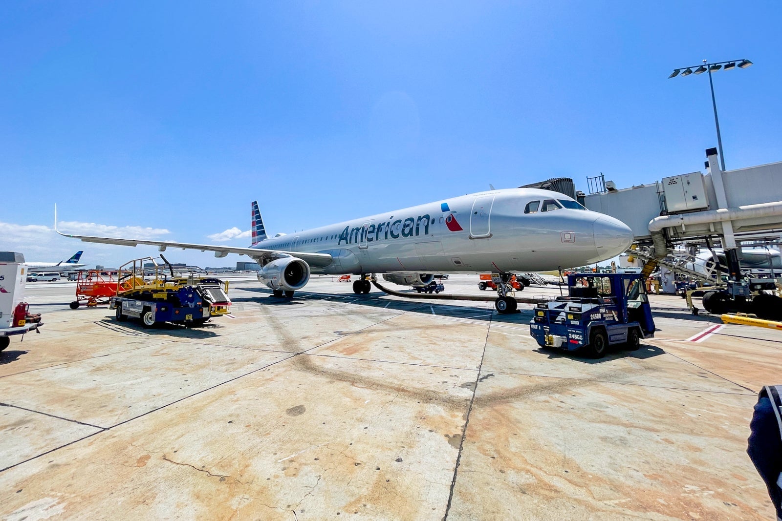 AA American Airlines LAX