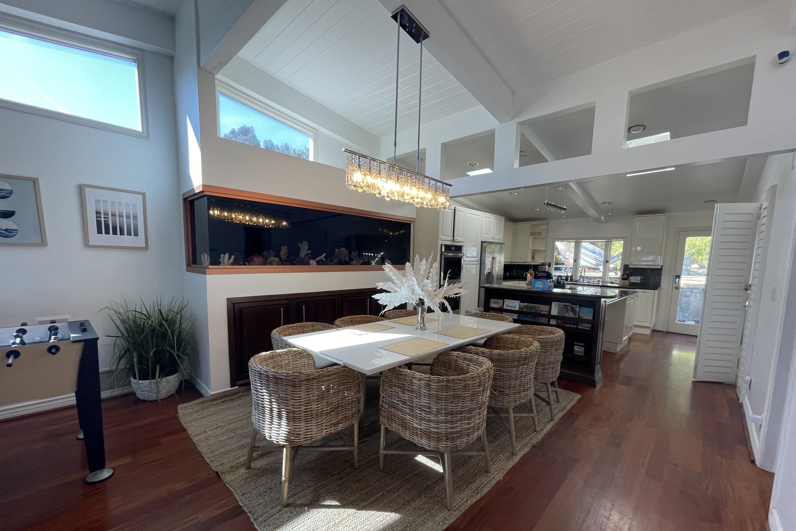 The interior of an AvantStay home in Malibu, California