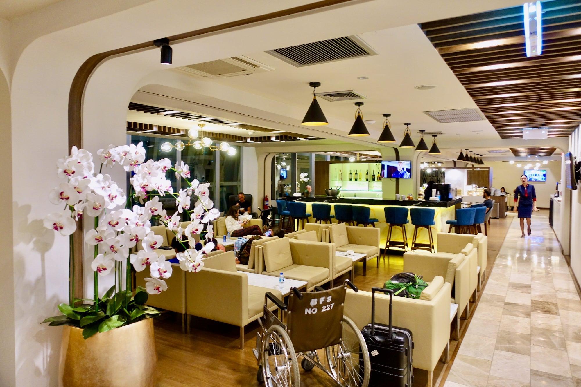 Turkish Airlines Lounge BKK Benji Stawski - 1