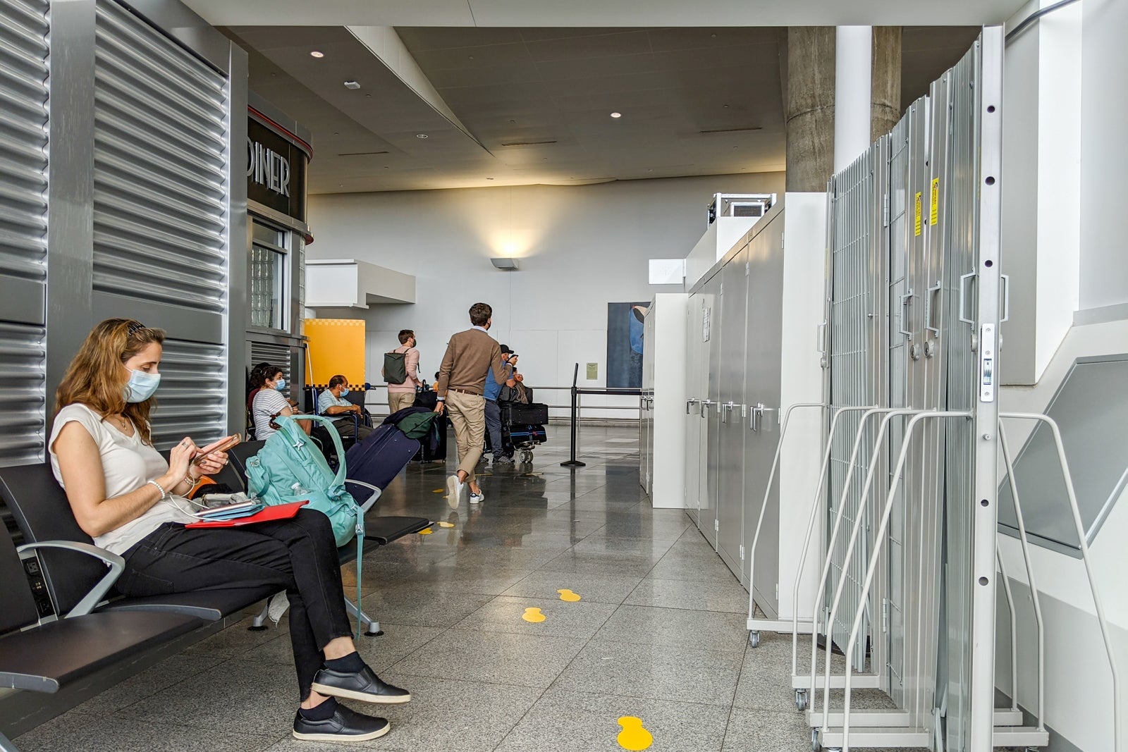 JFK T4 XpresCheck waiting area