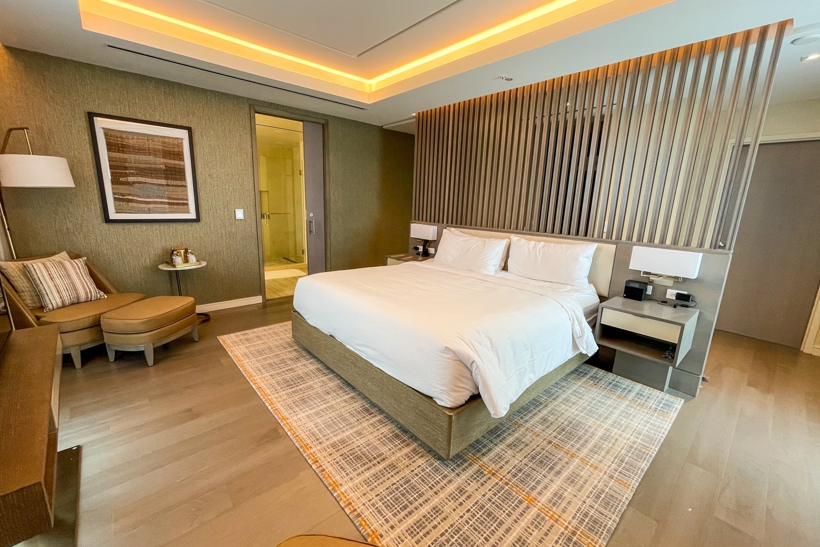 suite bedroom at JW Marriott Orlando Bonnet Creek