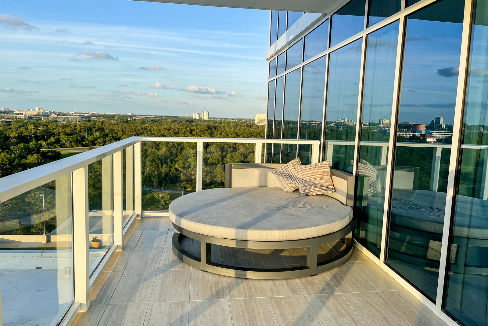 suite balcony with sun bed at JW Marriott Orlando Bonnet Creek