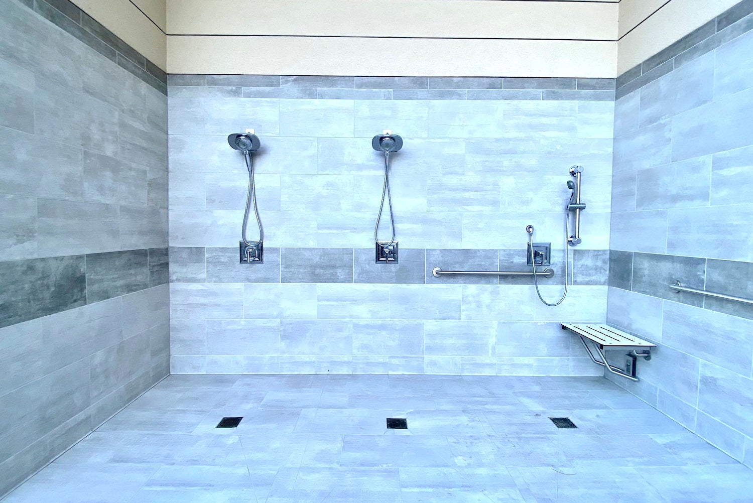 JW Marriott Anaheim outdoor shower