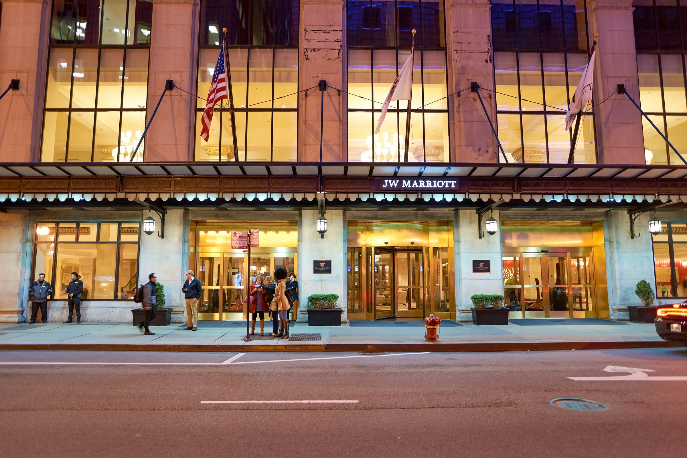 JW Marriott Chicago Exterior