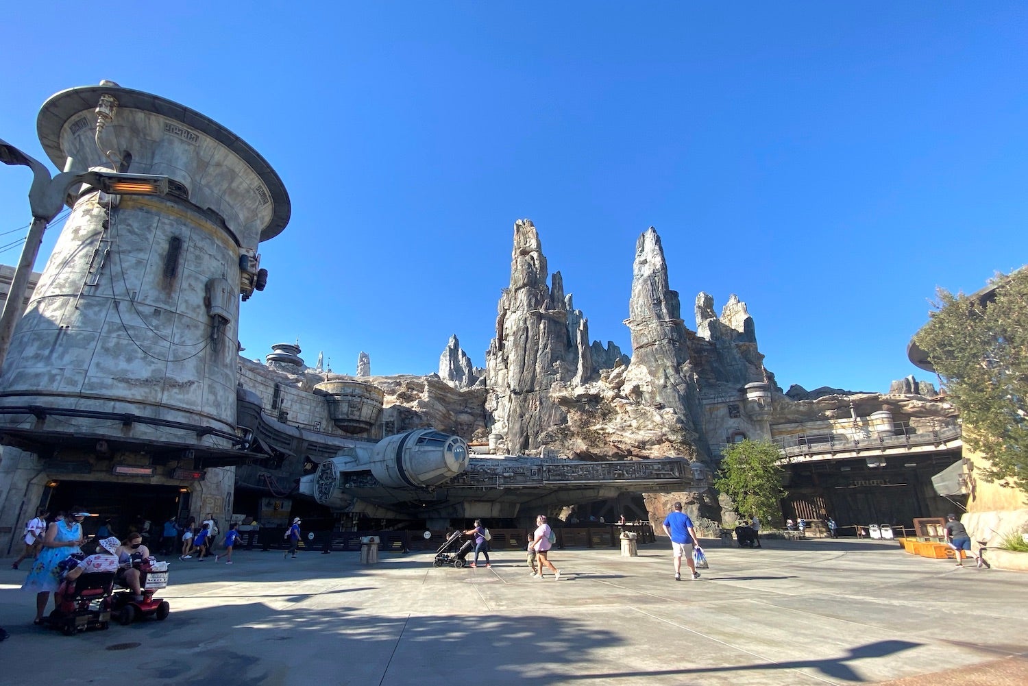 Millenium Falcon at Disneyland Anaheim (Photo by Ariana