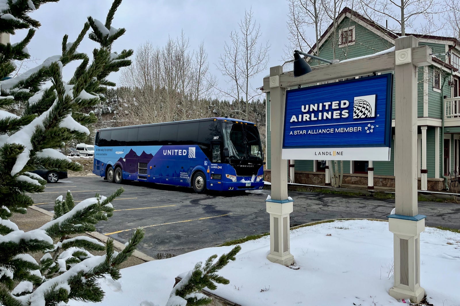 United Airlines Denver Landline Bus Service Breckenridge Zach Griff - 102