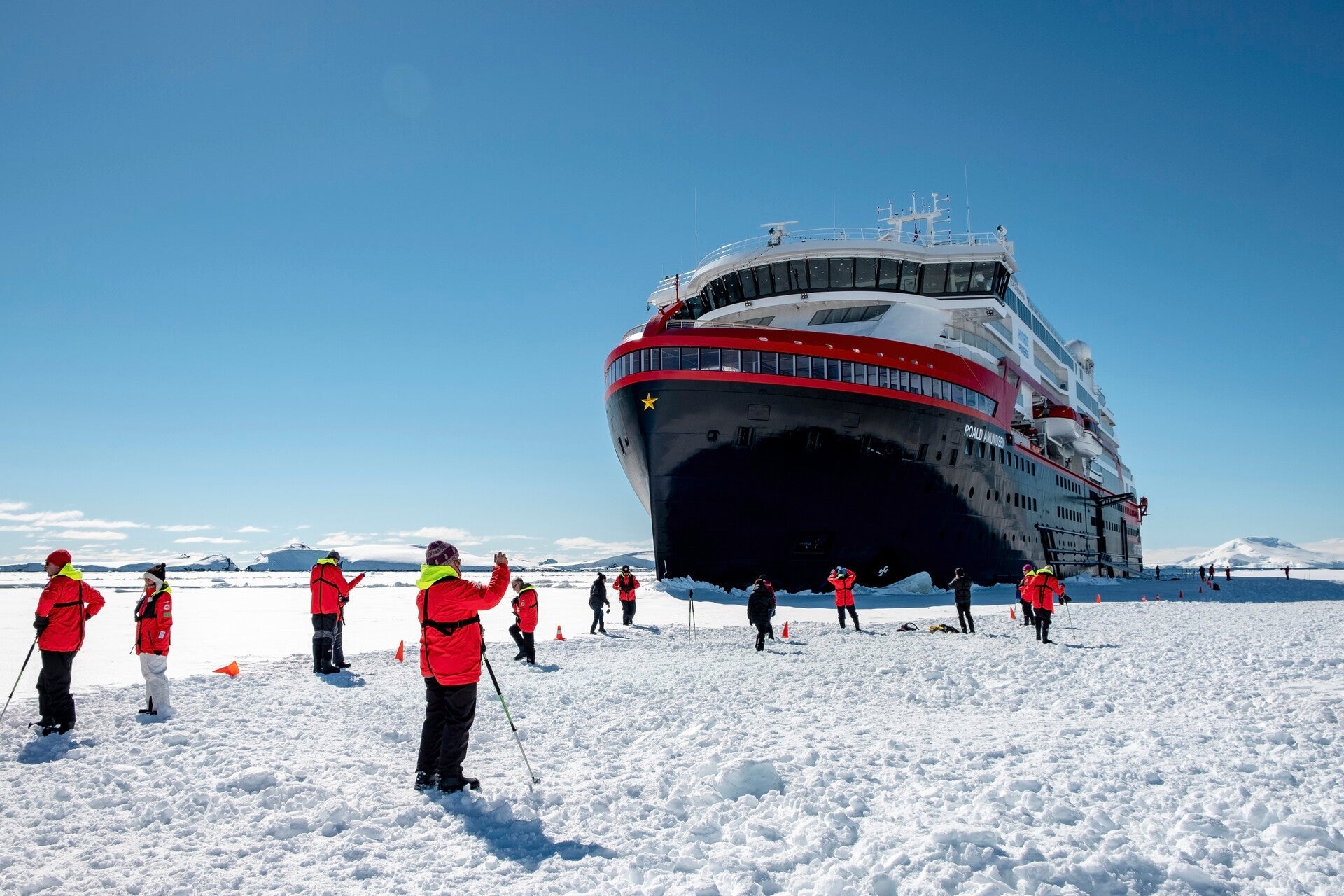 The HX Expedtions ship Roald Amundsen