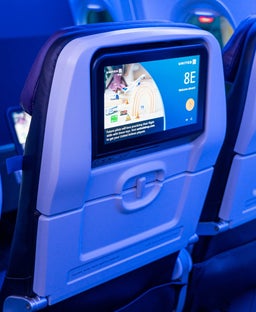 United Airlines will deploy Starlink Wi-Fi on its first mainline jet next month