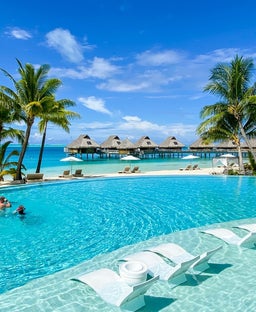 Hilton American Express card offers worth up to 200,000 bonus points