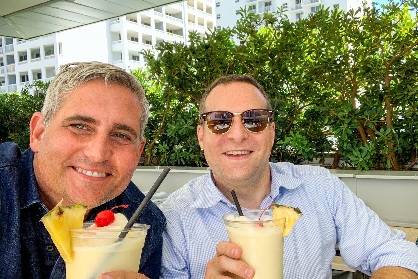 Scott Mayerowitz and Clint Henderson at the Sky Pool Bar at the Conrad Miami. (Photo by Clint Henderson/The Points Guy)