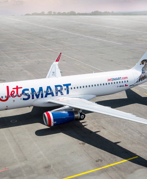 A JetSMART Airbus A320 aircraft