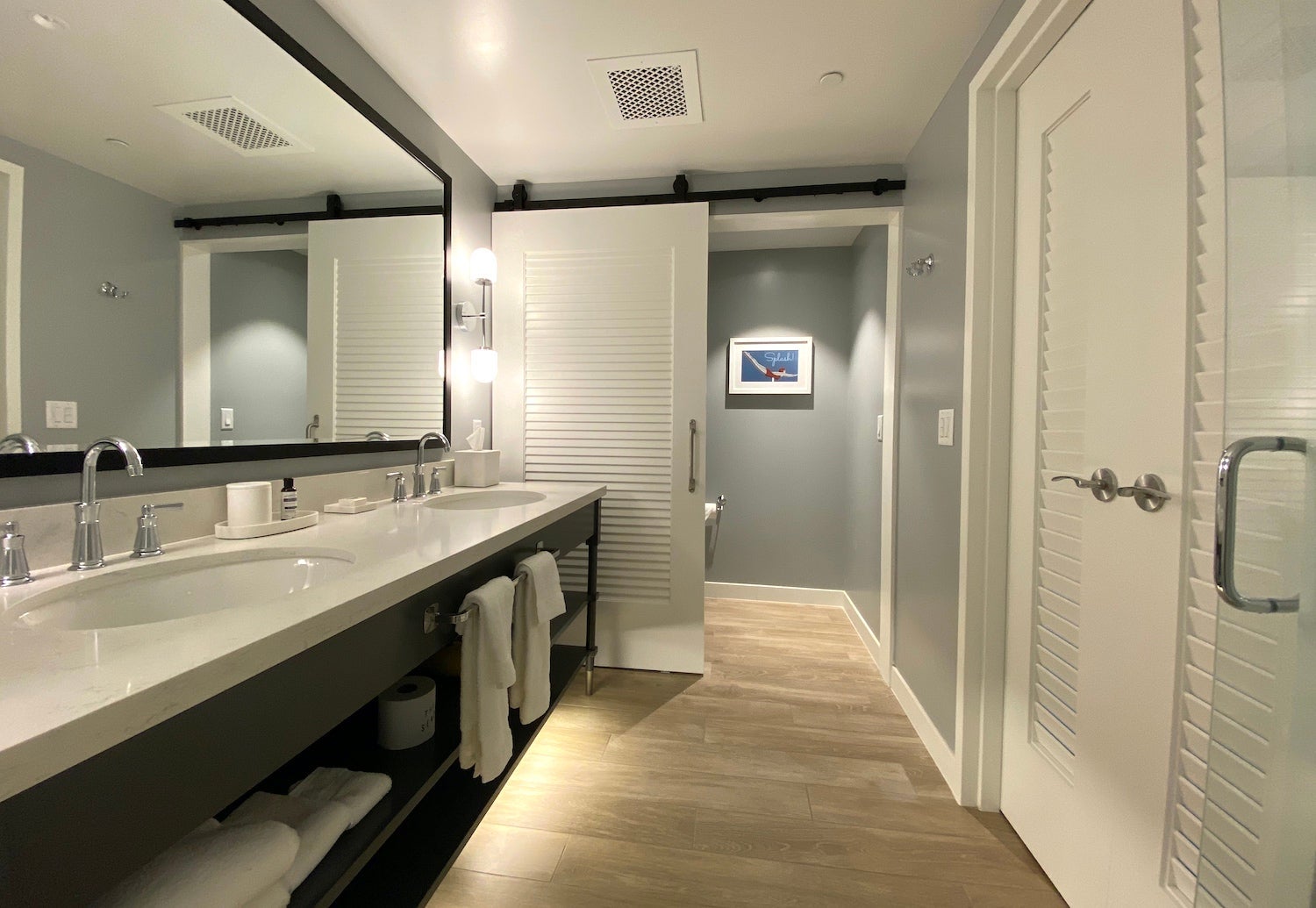Seabird Resort bathroom 2