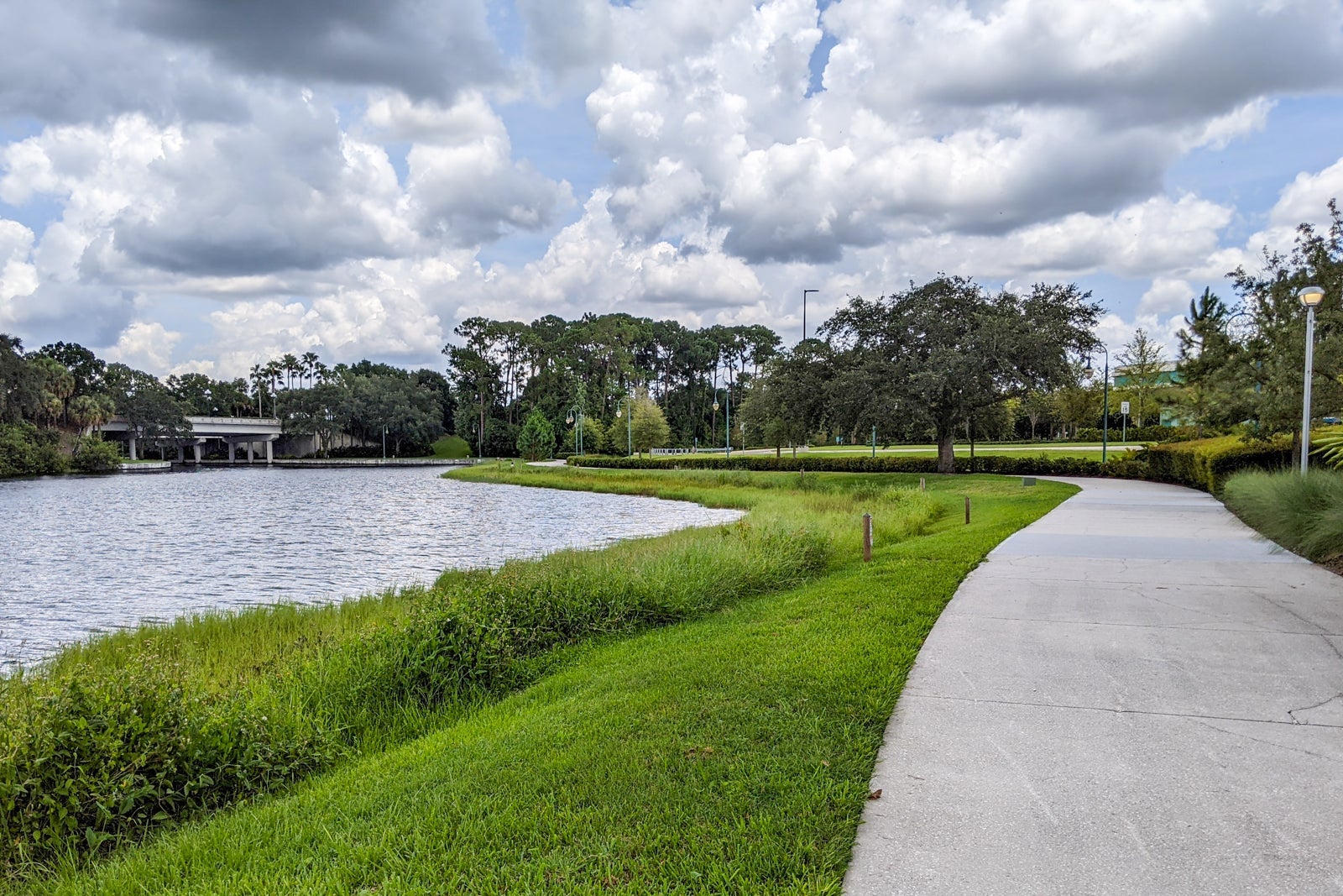 Walkway between Epcot and Disney World's Boardwalk