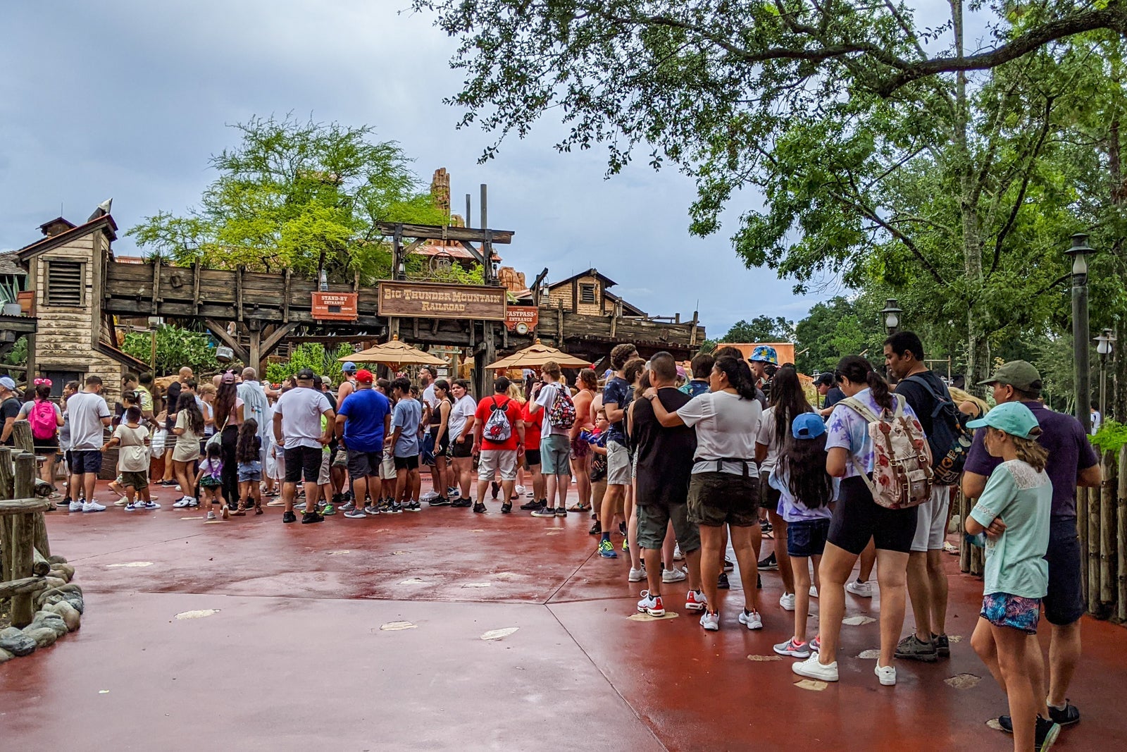 Long queue for Disney's Big Thunder Mountain Railroad
