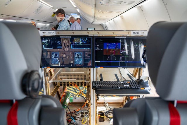 Boeing and Alaska Airlines ecoDemonstrator test flights: Tour - The ...