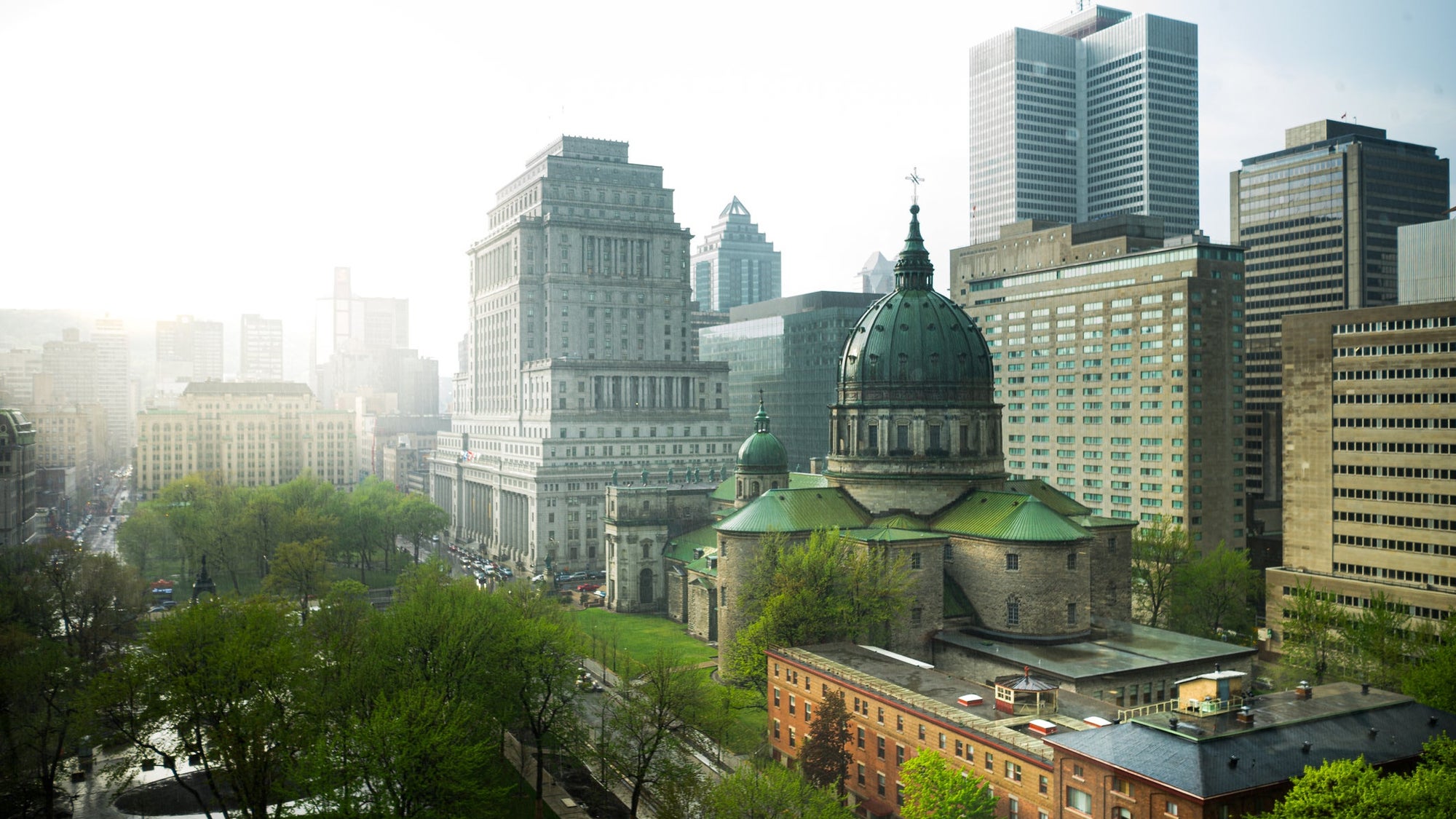 Rain storm passes through downtown Montreal, Quebec