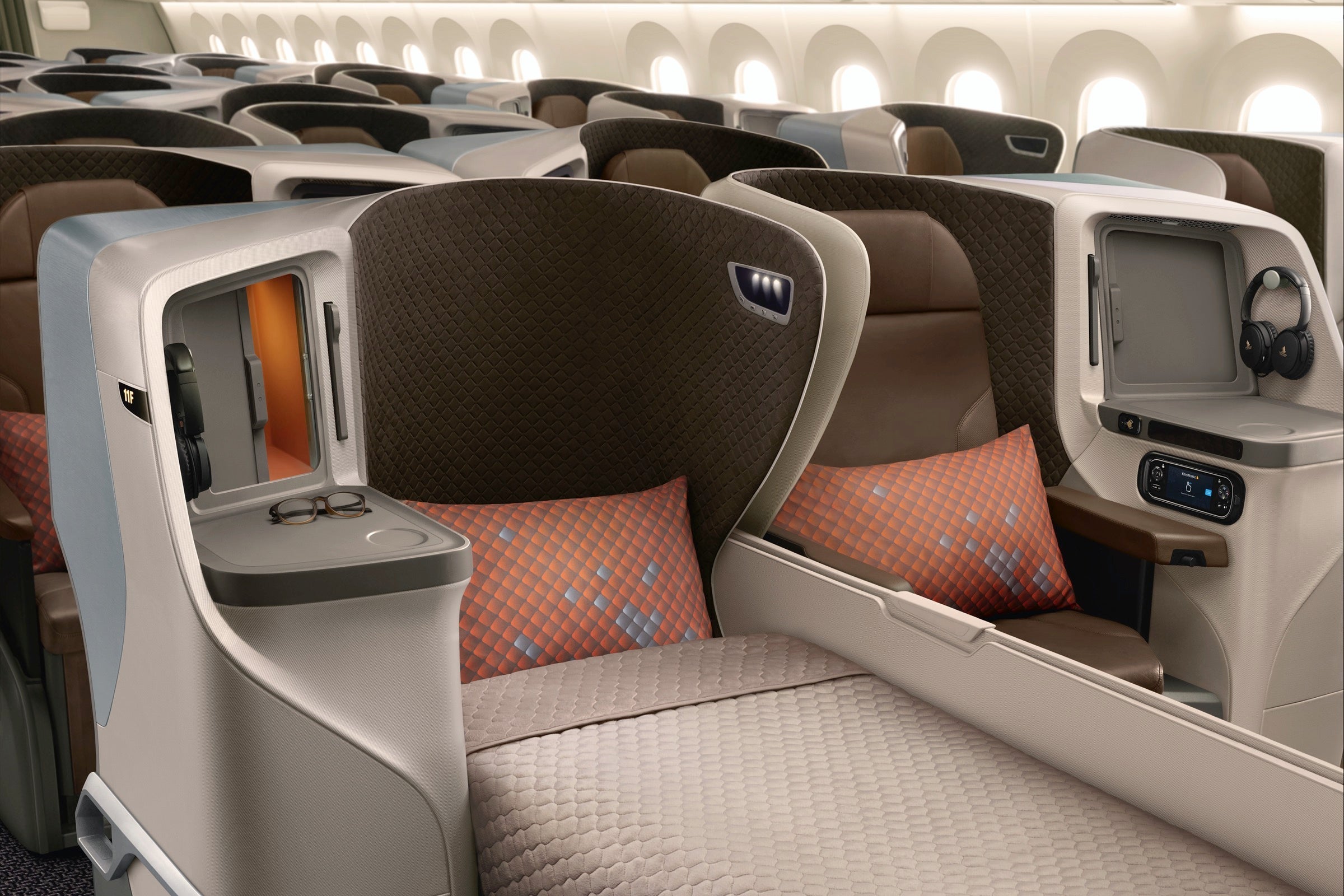 Singapore Airlines 787-10 business class seat