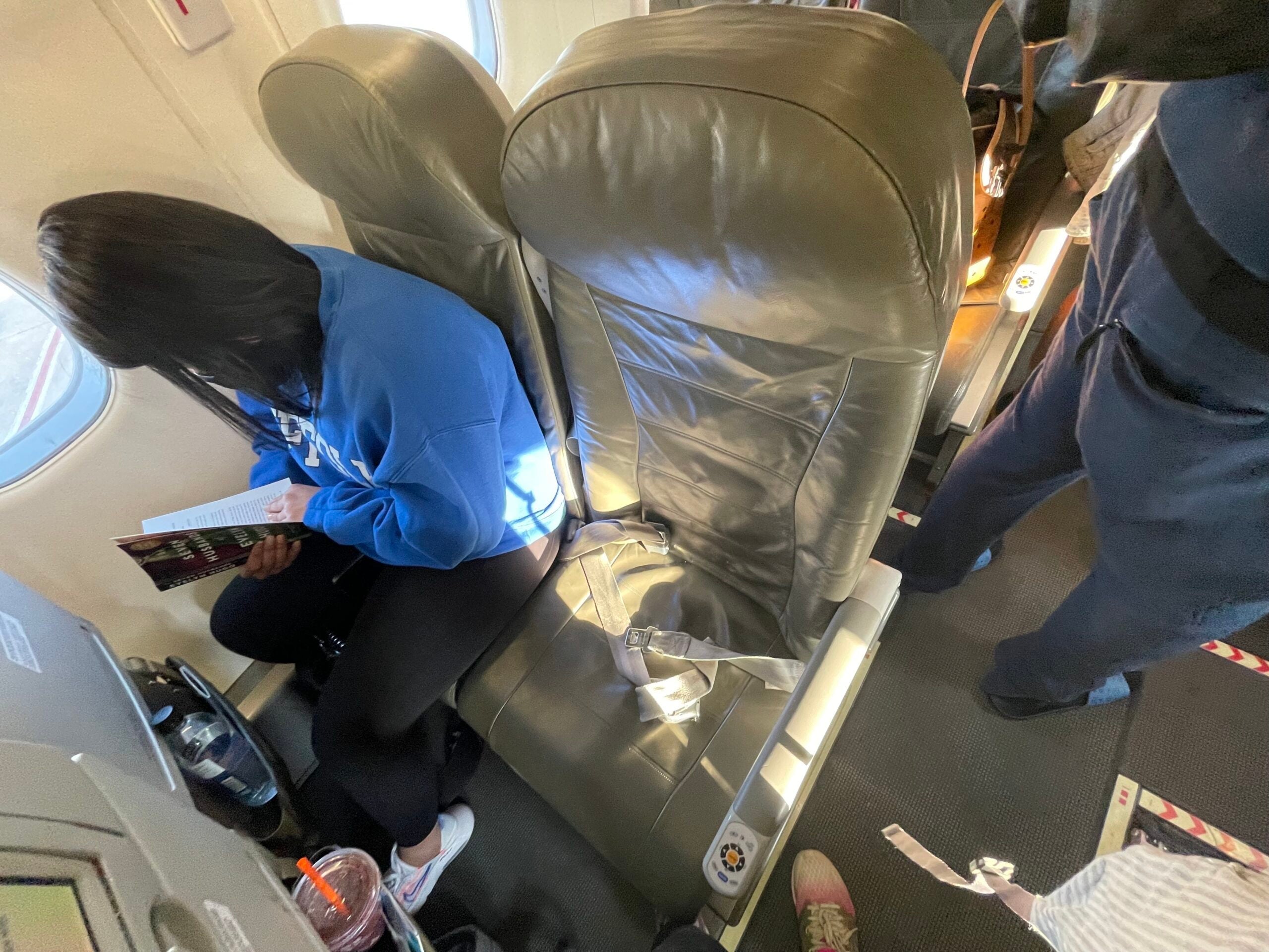 JetBlue E190 worst seat challenge