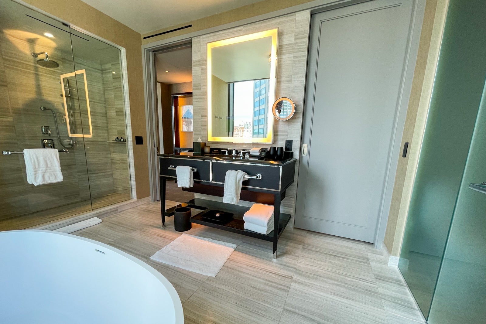 Four Seasons One Dalton Street, Boston Premier bath vanity