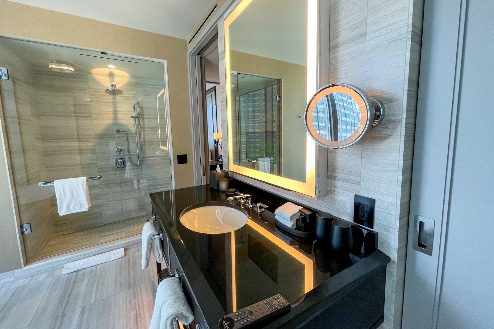 Four Seasons One Dalton Street, Boston Premier bath vanity